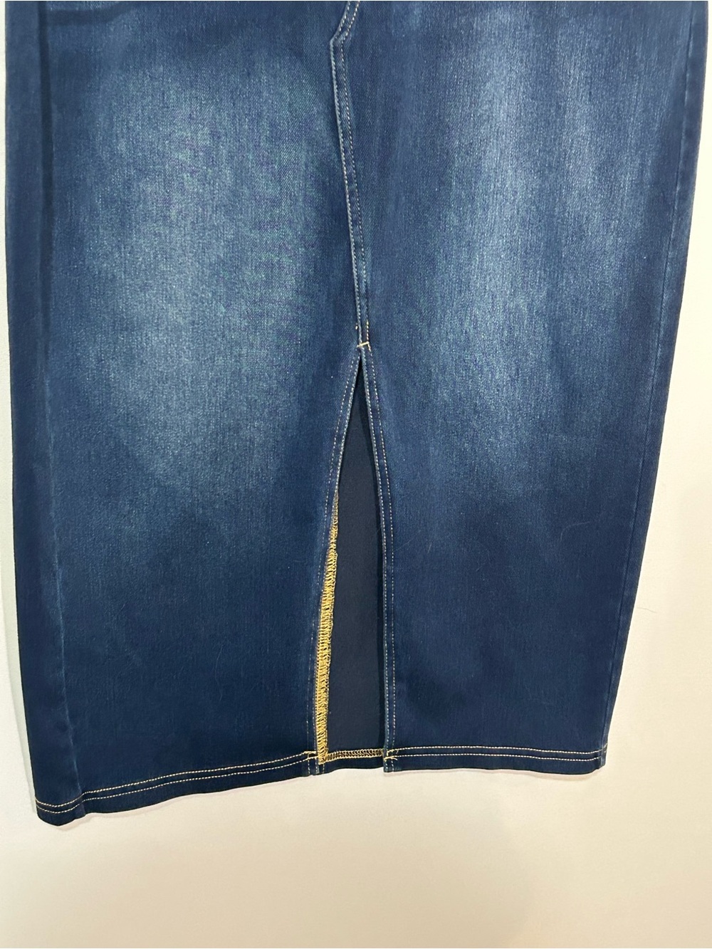 NWT Halara Flex Midi Skirt Dark Indigo Stretch Denim High Rise Medium - Picture 4 of 8